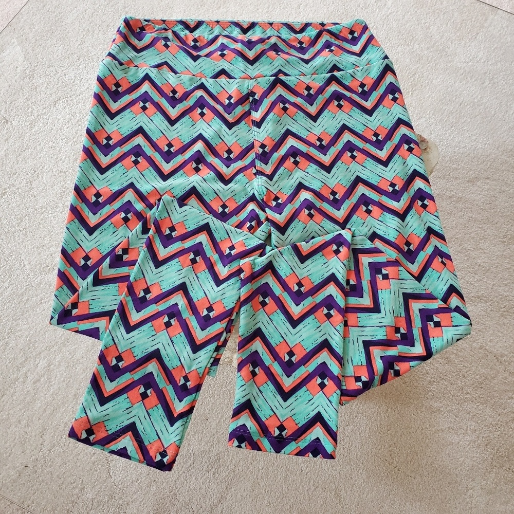 Tall and Curvey LuLaRoe Leggings size 12-18